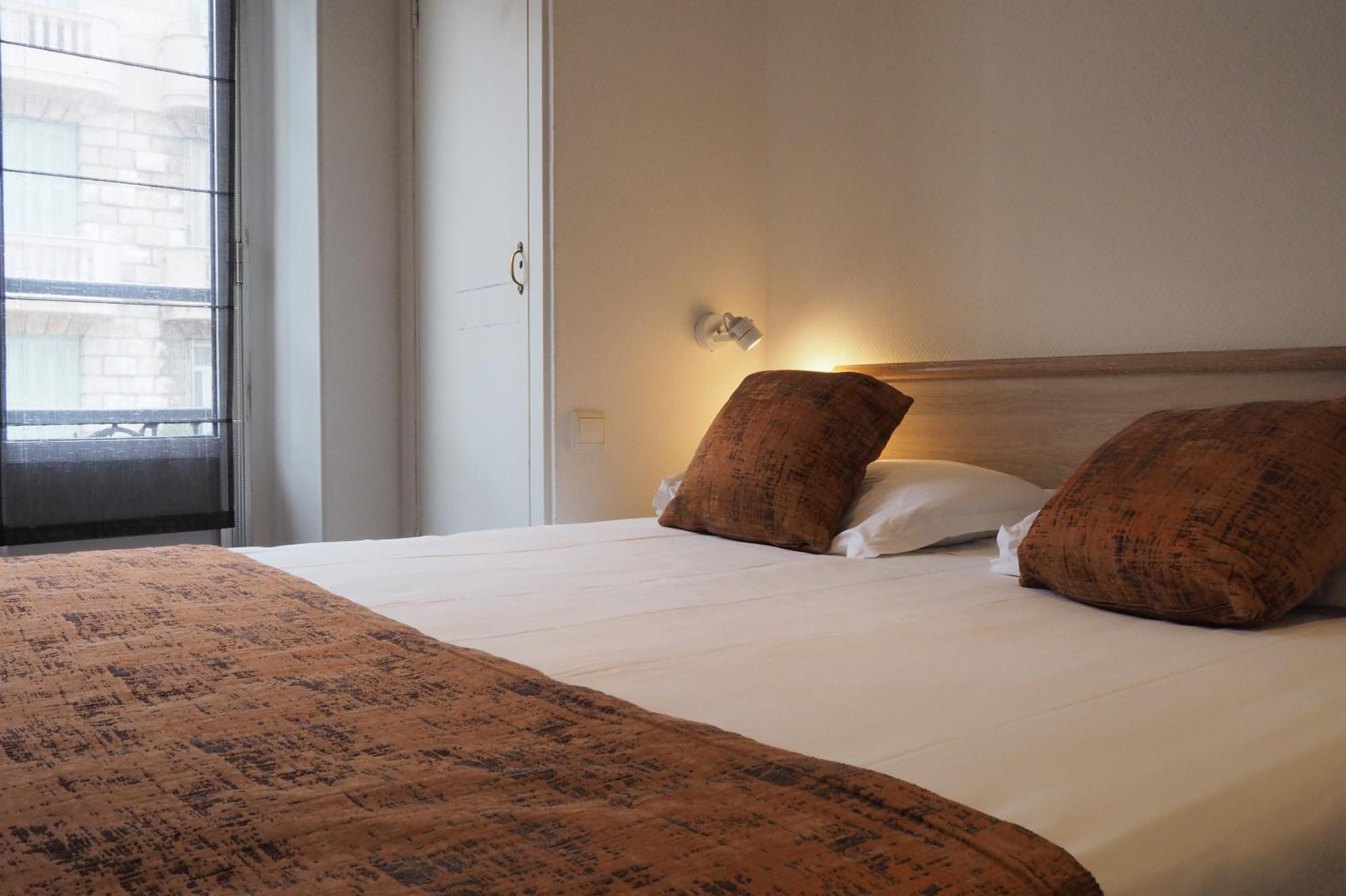Hotel Busby Ницца Экстерьер фото
