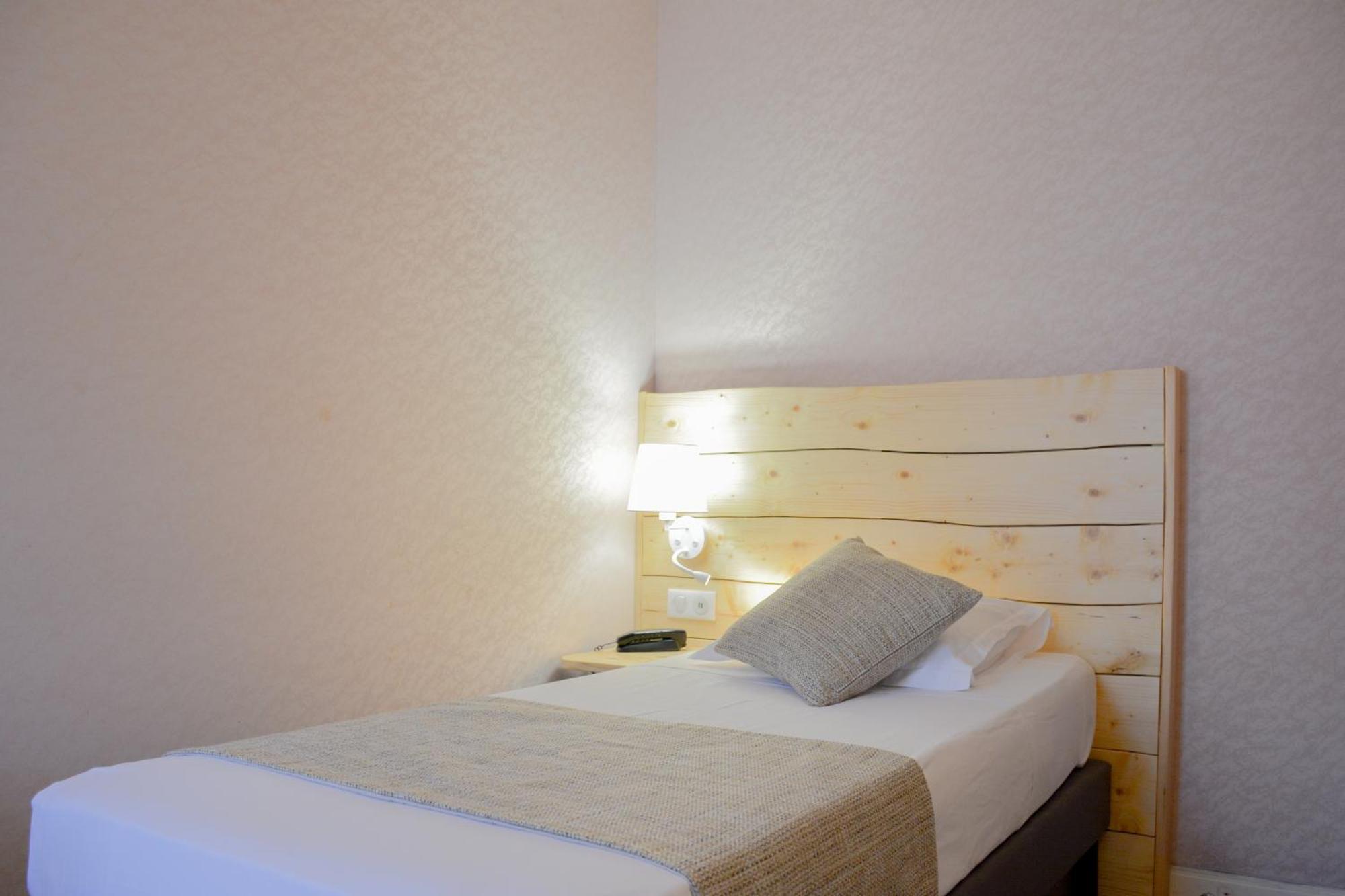 Hotel Busby Ницца Экстерьер фото